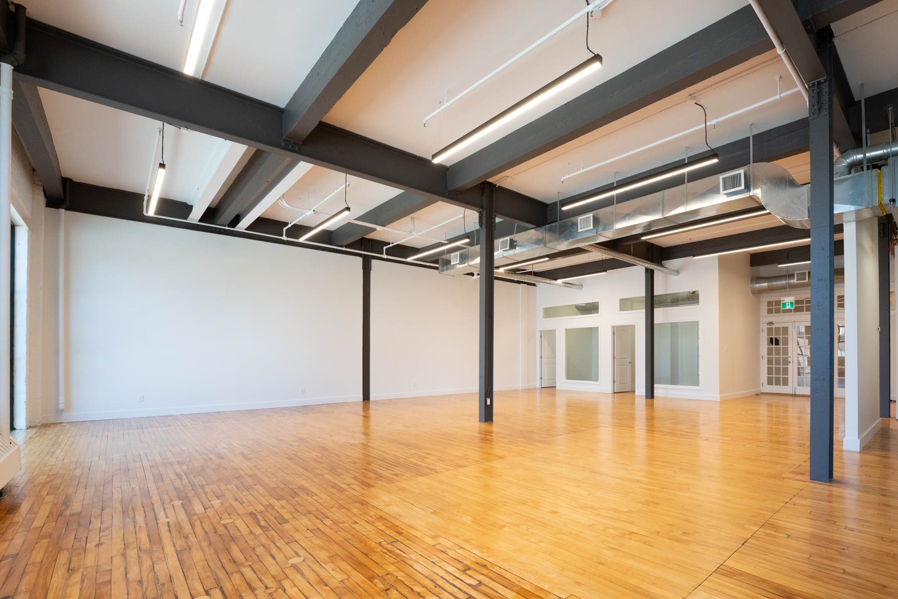 Unit 102A interior, photo 5