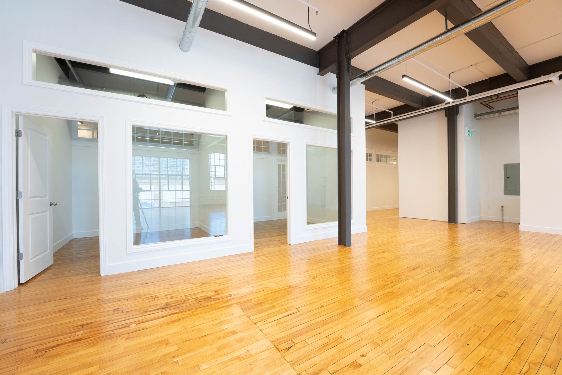 Unit 102A interior, photo 7