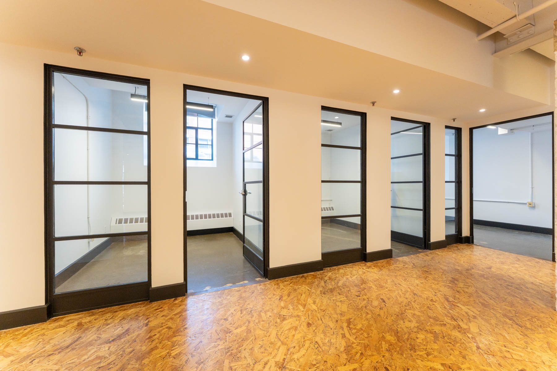 Unit 12A interior, photo 4