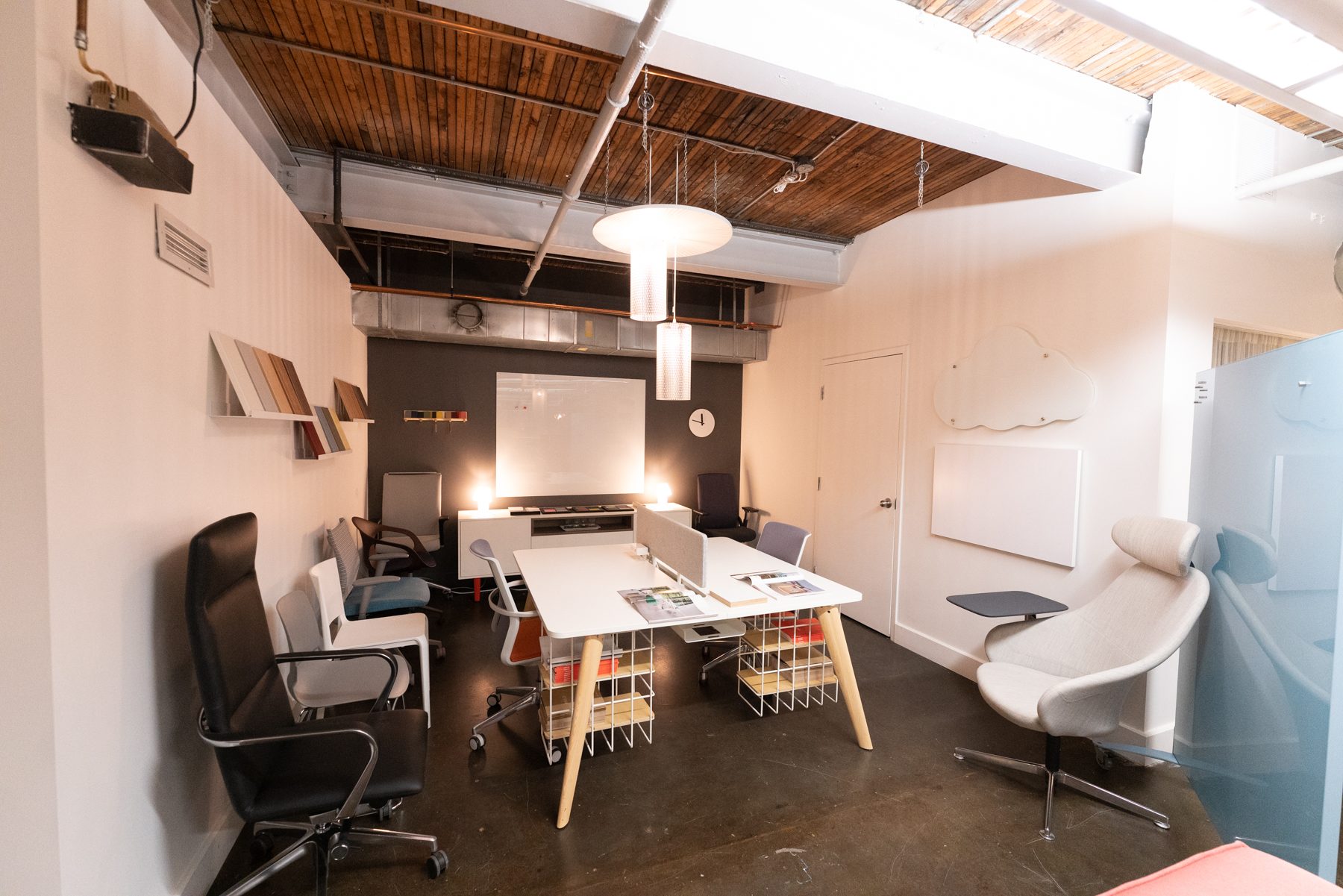 Unit 14C interior, photo 3