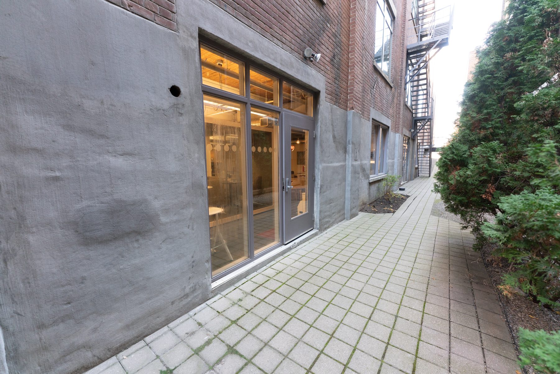Unit 14C interior, photo 6