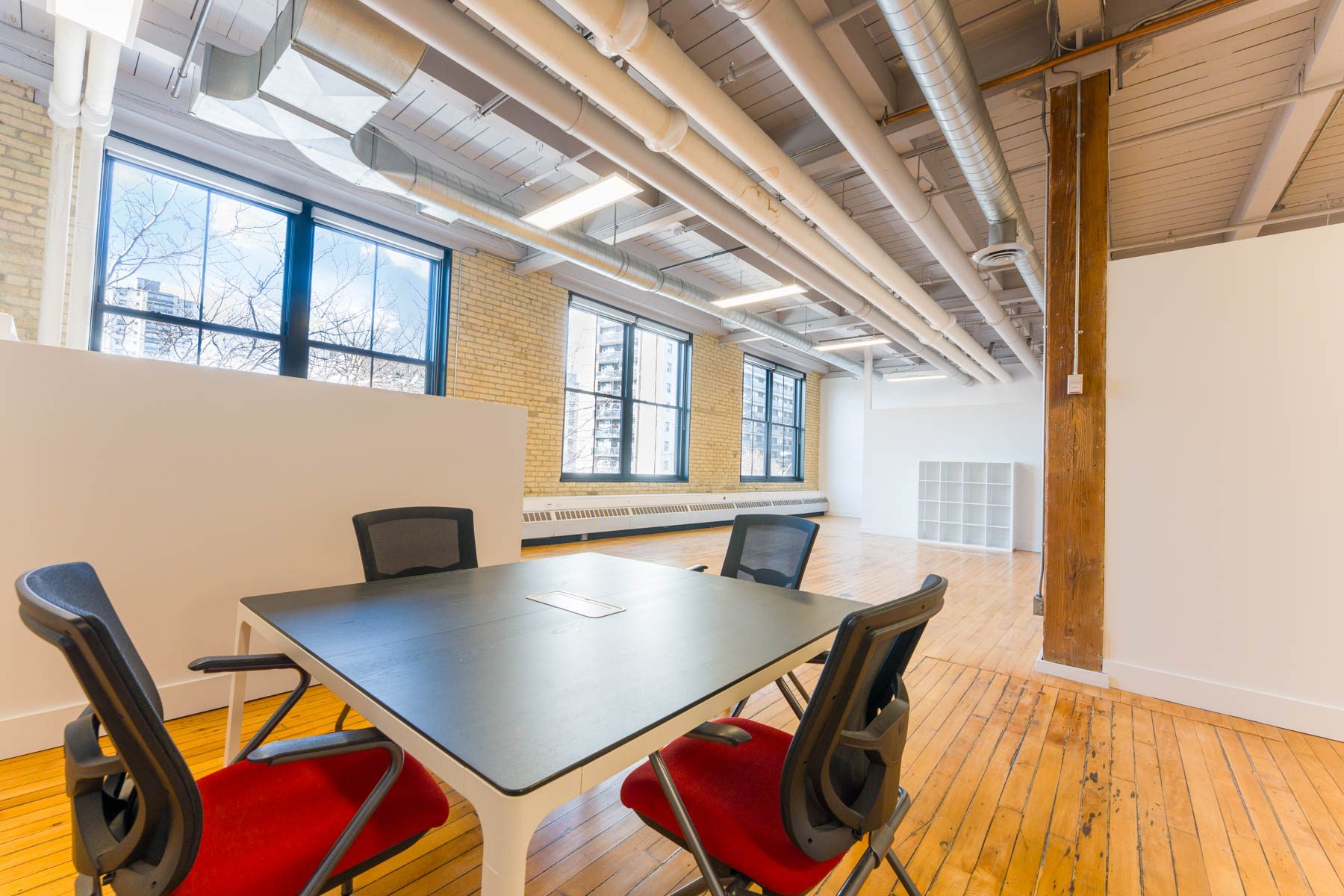 Unit 206B interior, photo 4