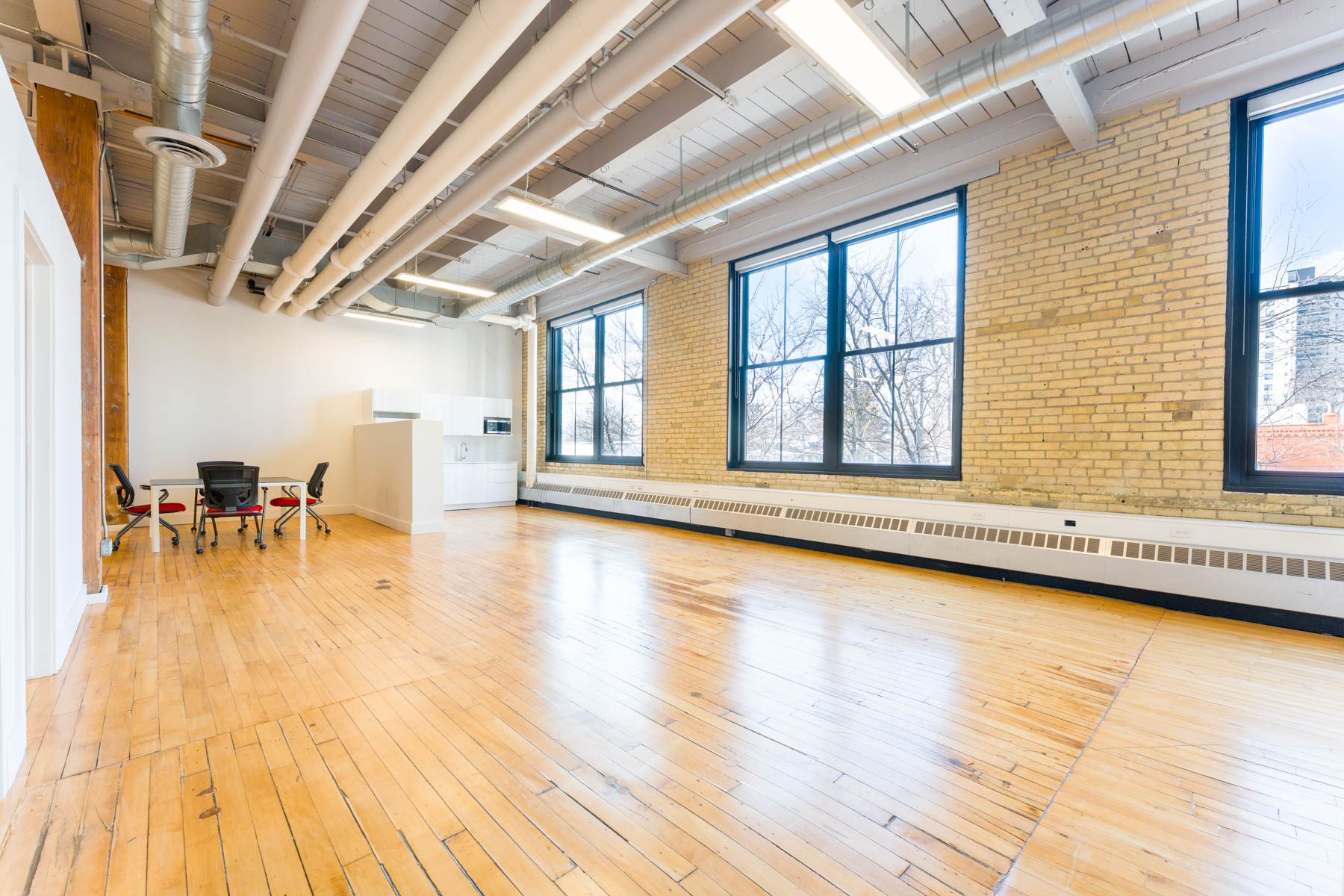 Unit 206B interior, photo 5