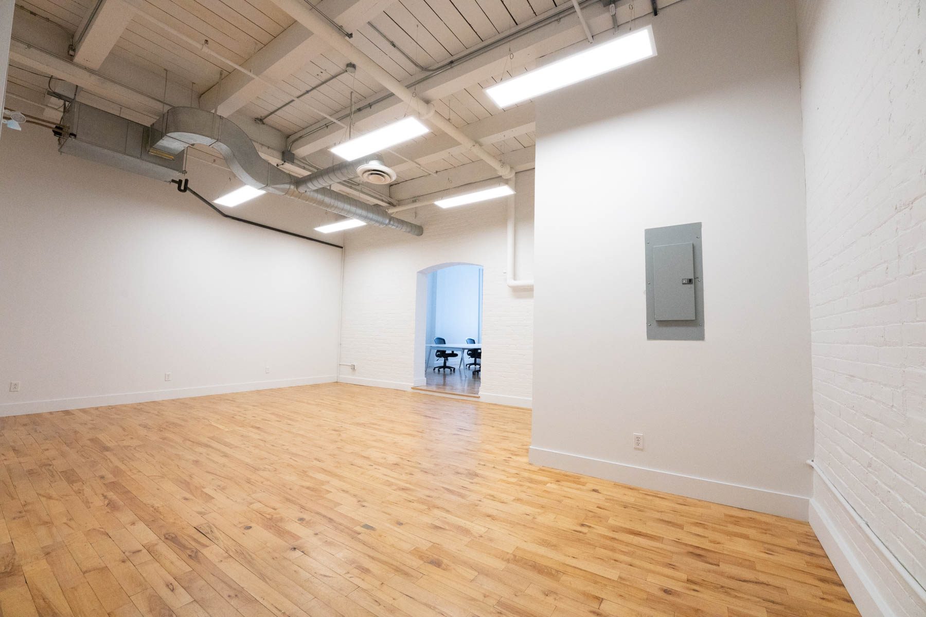 Unit 211B interior, photo 2