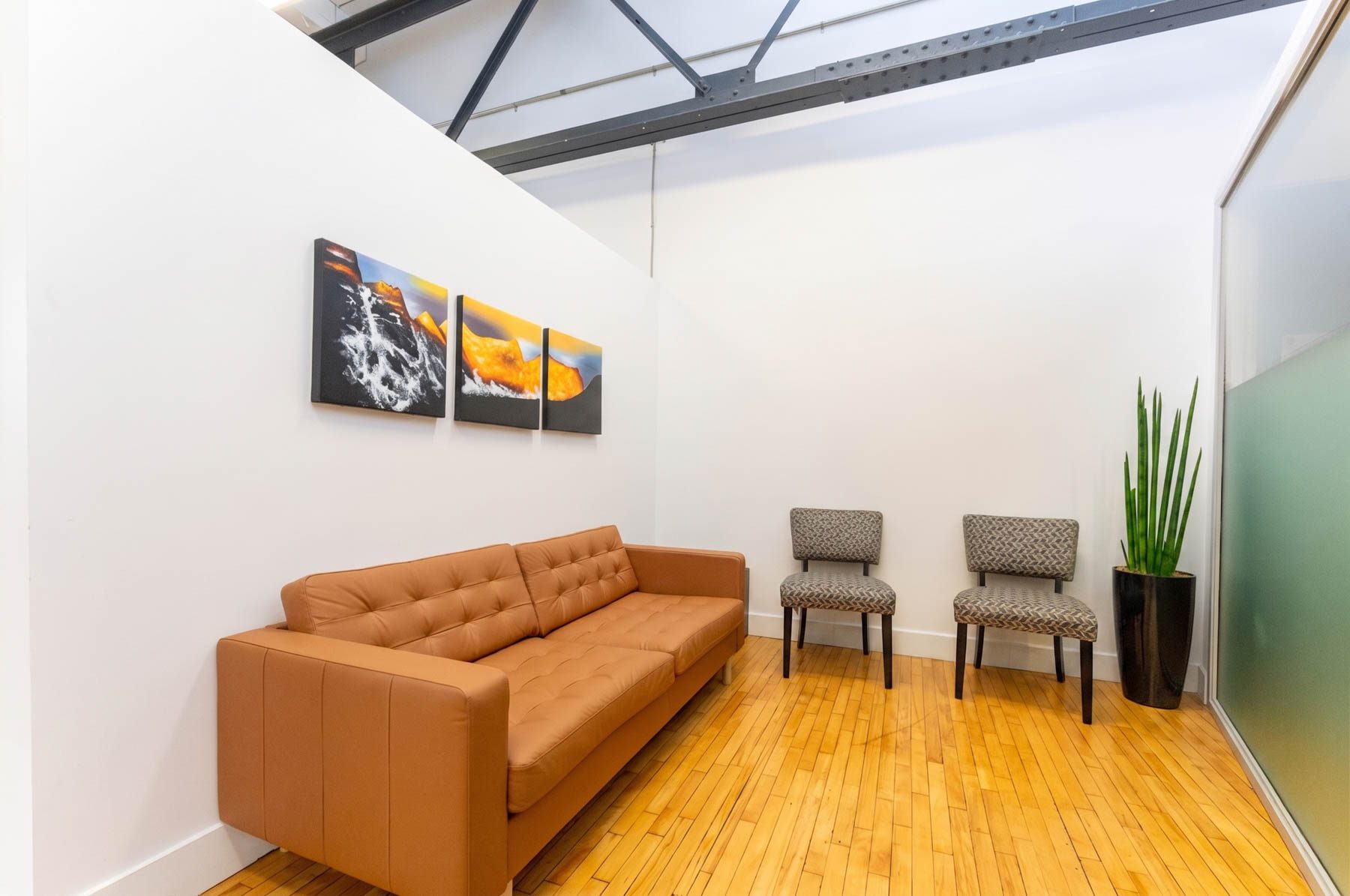 Unit 306B interior, photo 9